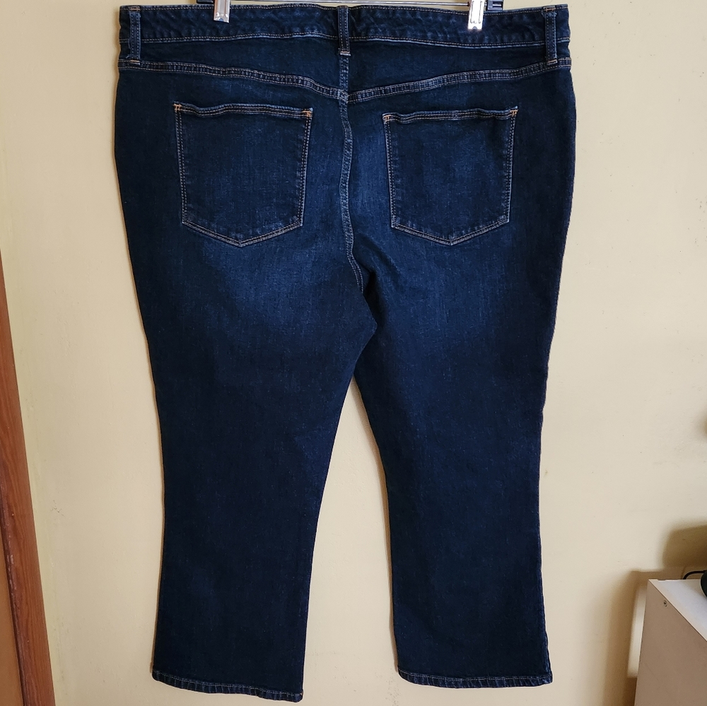 Universal Thread Womens Crop Jeans - image 3